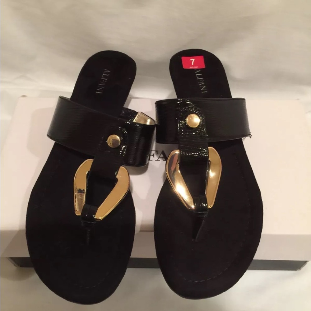NEW The Alfani Forray Sandals SIZE 7, black